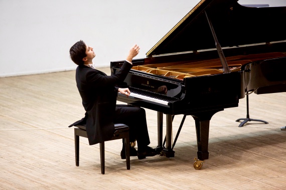 Nikolai Kuznetsov | classical pianist